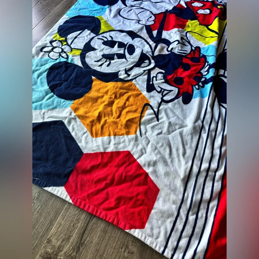 Disney Minnie & Mickey Mouse Beach Towel